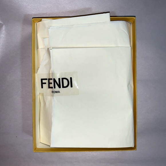NIB auth FENDI cobalt blue SELLERIA purse CALENDAR - Picture 3 of 13